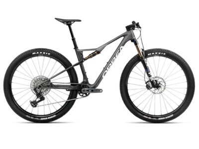 OIZ M10 AXS CARBON